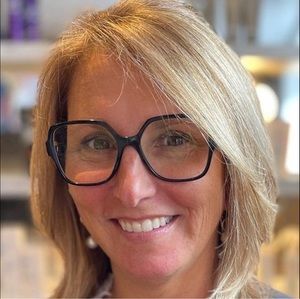 Meet your Posher, Martine